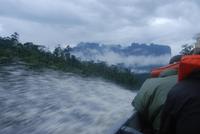 Fahrt auf dem Fluss Carrao