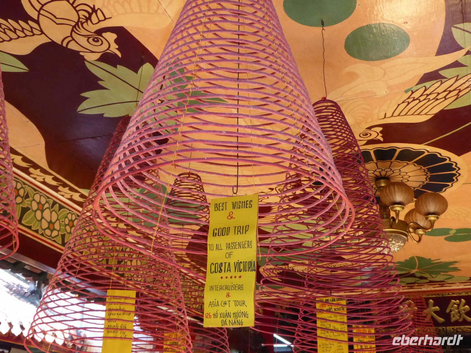 Räucherspiralen als Glücksbringer