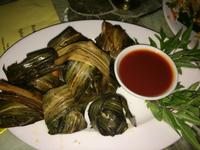 Fisch in Ananasblättern