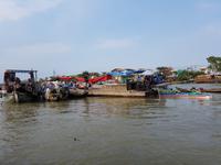 13.10_Schwimmende Märkte