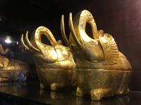 Die goldenen Elefanten im Kaiserpalast Hue