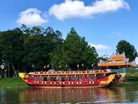 Das Koenigsschiff in Hue