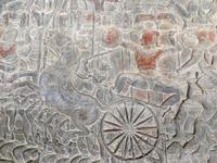 Flachrelief eines Streitwagens