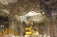 Hue - Mausoleum 13. Kaiser Khai Dinh