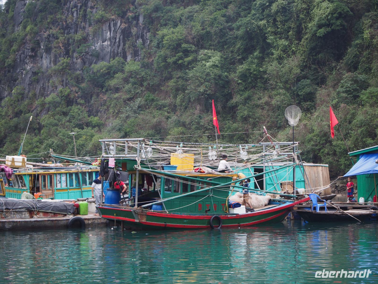 Ha Long Bucht: Schwimmendes Fischerdorf