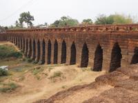 Steinbrücke aus dem 11. Jahrhundert