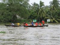 Drachenbootrennen zum Wasserfest