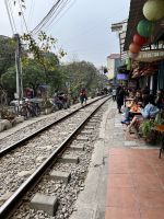 16 Eisenbahnschienen Hanois.jpeg