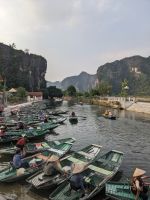 117. Trockene Halong Bucht Ruderboote