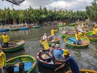 177. Runde Bambusbootfahrt