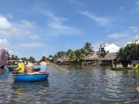 179. Runde Bambusbootfahrt