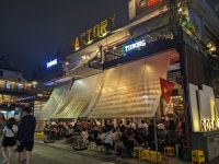 292. Buntes Nachtleben Hue