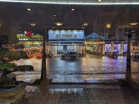 402. Sintflut Chau Pho