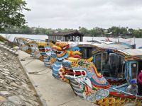 Drachenbootfahrt auf dem Parfümfluss