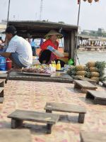 Schwimmender Markt auf Mekong
