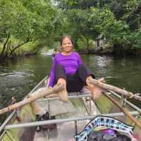 Ruderbootfahrt in der trockenen Halong Bucht