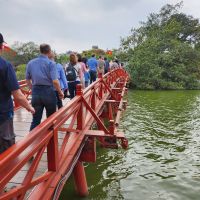 Die rote Brücke am Hoan-Kiem-See