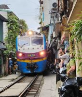 Ankunft des Zuges aus  Ho Chi Minh - Stadt in Hanoi