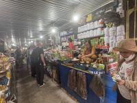 ...aur einem Markt (4)