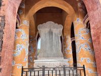  Kaiser Grab von Tu Doc, Hue