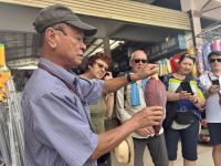 Cai Rang Markt, Herr Thuan erklärt seinen Einkauf