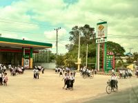 Schulschluss in Santuk Kakaoh