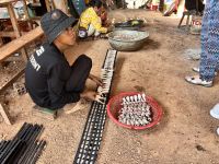 Kampong Khleang, am Tonle Sap See, Trockenfischherstellung