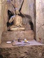 Heilige Höhlen am Marmorberg