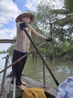 Auf kleinen Seitenarmen im Mekong Delta