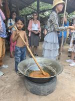 Einkochen des Palmzucker Sirups
