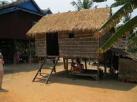Fahrt nach Siem Reap - Traditionelles Haus