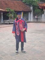 Hanoi (Literaturtempel - stolzer Student mit abgeschlossenem Examen)