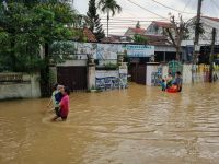 Hoi An (überflutete Straße vor dem 