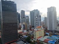 Phnom Penh (Ausblick vom Pool des 