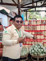 Siem Reap (Reiseleiter Vannak auf dem Markt im Dorf Preah Dak...)