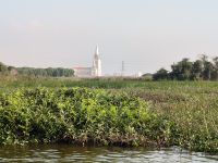 Vietnam. Bootsfahrt durch die Trockene Halong Bucht