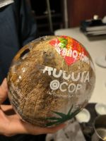 Reisschnaps in der Kokosnuss 