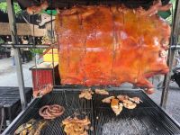 Kambodscha. Spanferkel am Straßenrand &ndash; &copy; Heike Jack (Eberhardt TRAVEL)