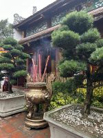 vor jedem Tempel Räucherstäbchen &ndash; &copy; Birgit Kirchner (Eberhardt TRAVEL)