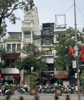 schmal und hoch wurde gebaut &ndash; &copy; Birgit Kirchner (Eberhardt TRAVEL)