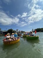 aber man kann auch einfach ruhig dahin paddeln &ndash; &copy; Birgit Kirchner (Eberhardt TRAVEL)