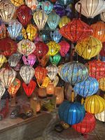 Lampions in Hülle und Fülle &ndash; &copy; Birgit Kirchner (Eberhardt TRAVEL)