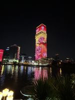 faszinierende Lichtershow bei der Dinnercruise &ndash; &copy; Birgit Kirchner (Eberhardt TRAVEL)