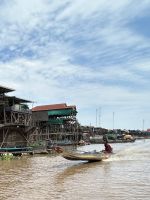 schwimmende Häuser und Stelzenhäuser am Tonle Sap  &ndash; &copy; Birgit Kirchner (Eberhardt TRAVEL)