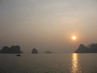 Ha Long Bucht am Morgen