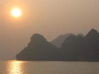 Ha Long Bucht am Morgen