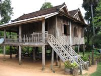 Fahrt nach Siem Reap - Traditionelles Haus