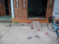 Die Schuhe bleiben draussen