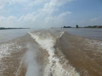 im Speedboot nach Phnom Penh
