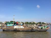 758  Schwimmender Markt